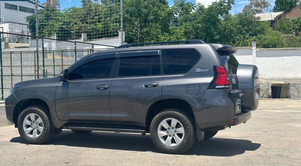 Premium SUV rental in Madagascar driving through rainforests